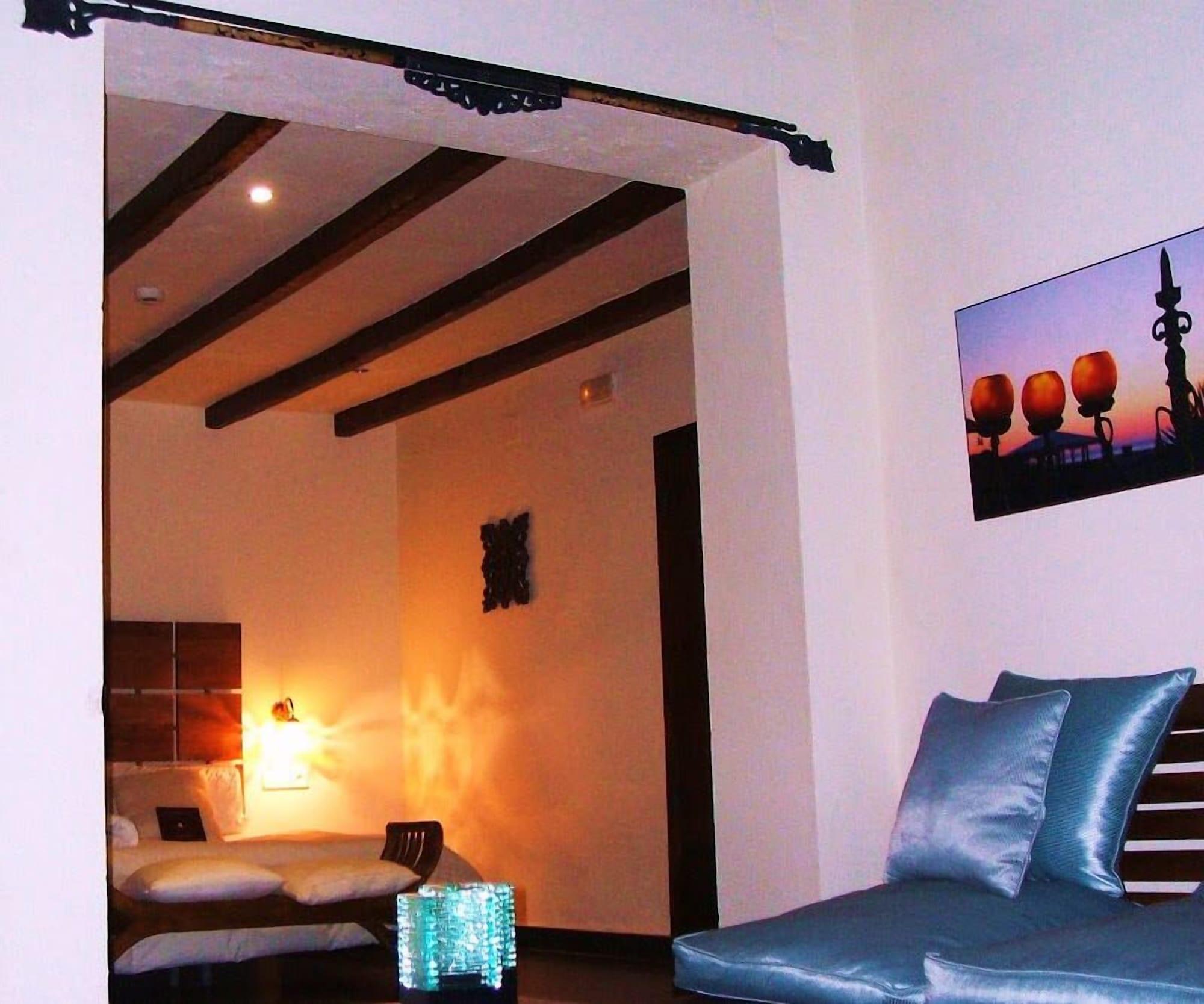 Hotel Boutique Varadero Захара-де-лос-Атунес Экстерьер фото
